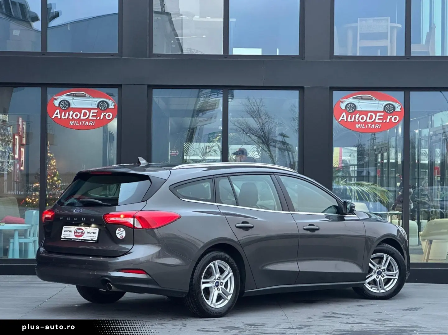 FORD Focus 2020 — imagine 3