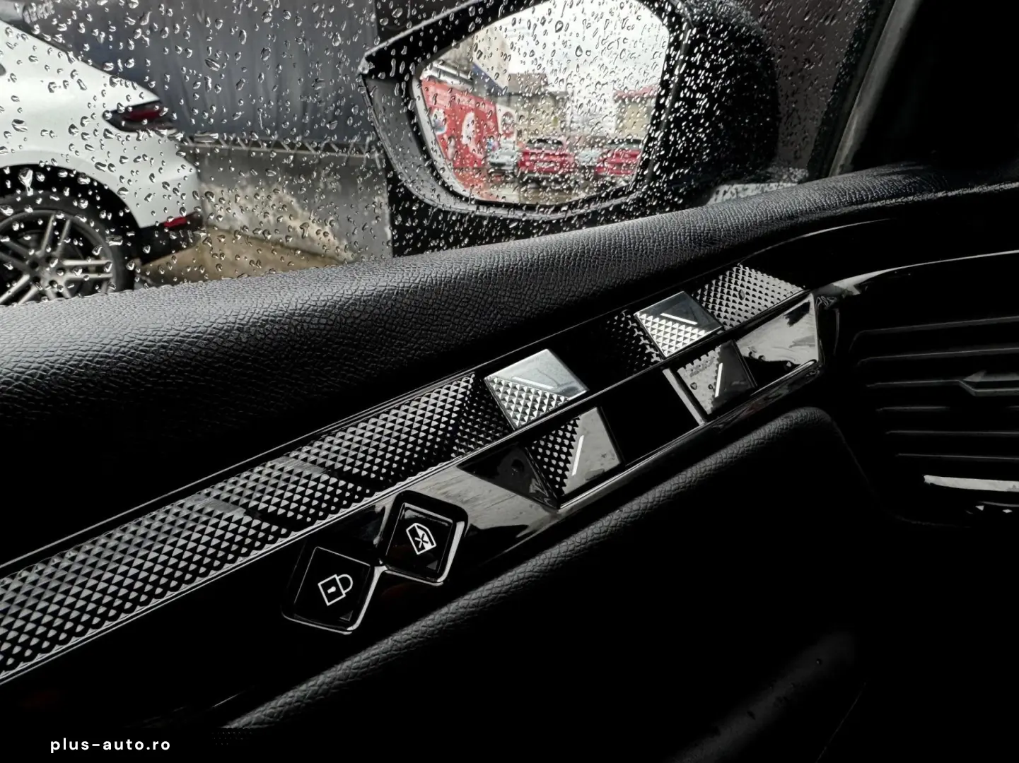 Ds-Automobiles Dsa-Ds4
