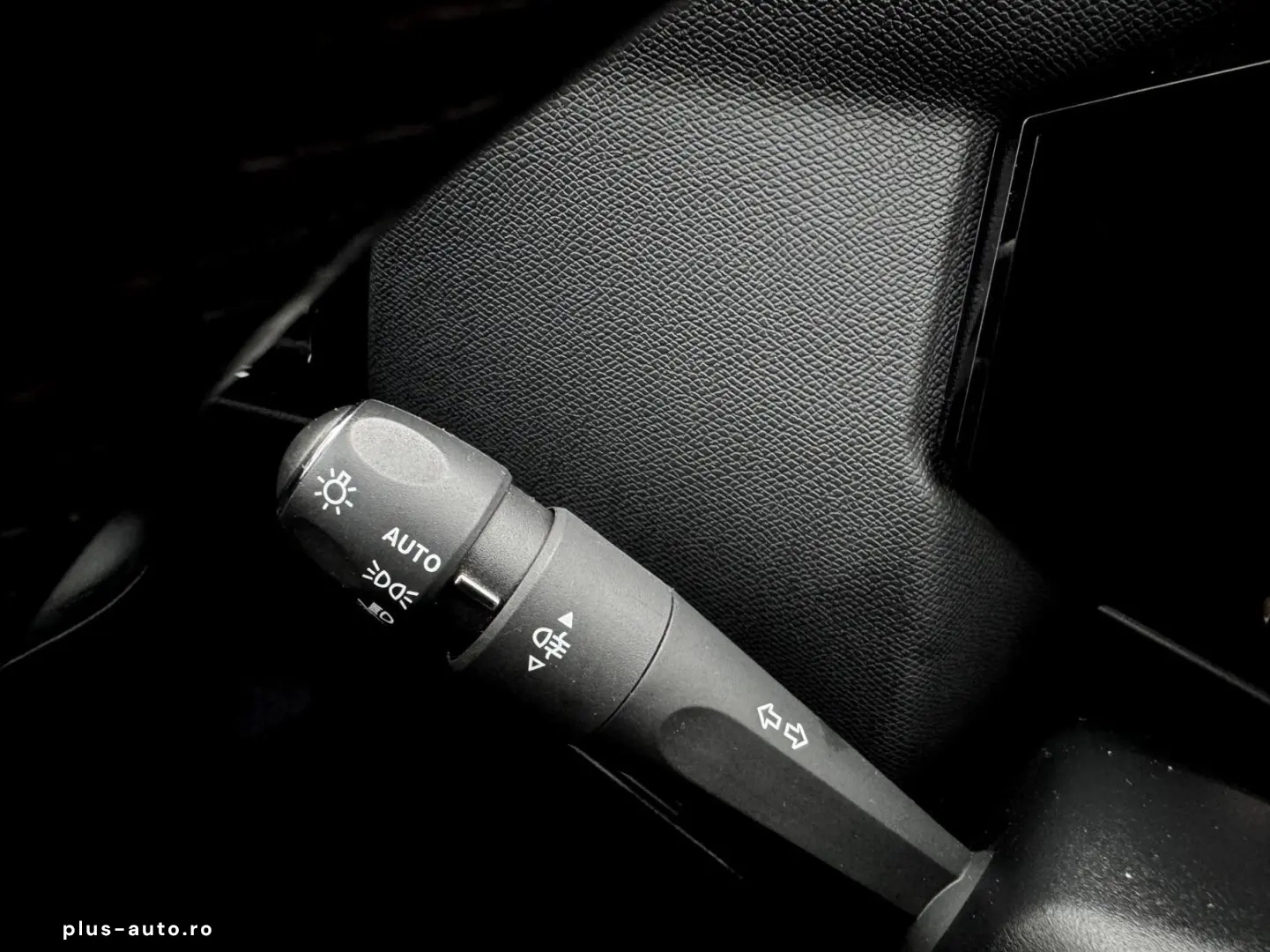 Ds-Automobiles Dsa-Ds4