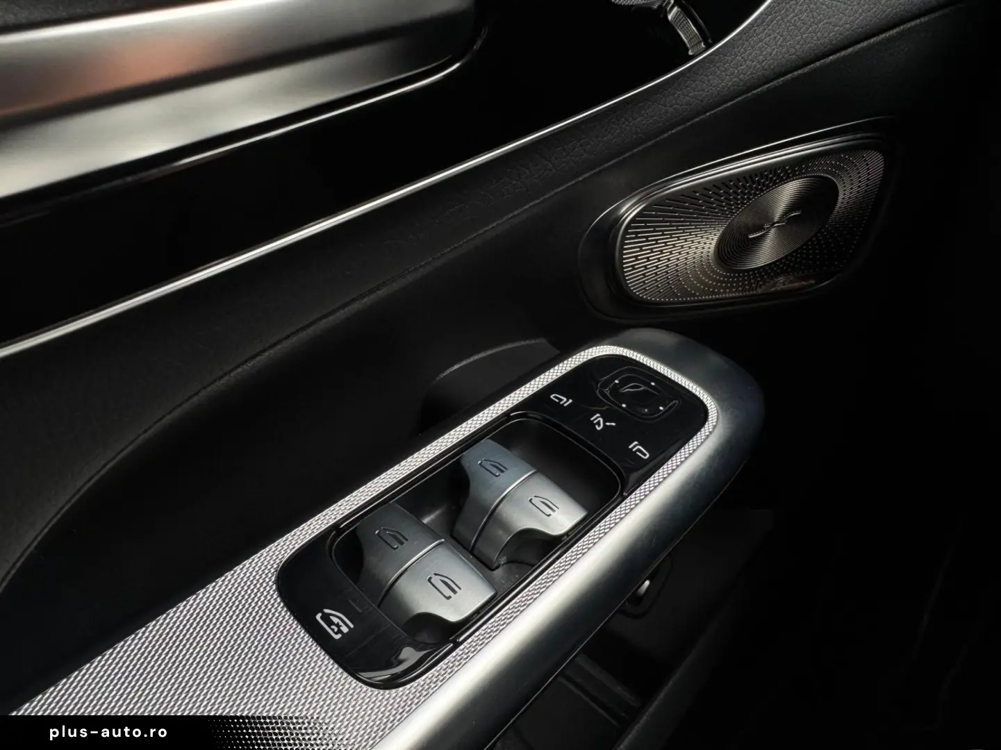 MERCEDES-BENZ GLC 2024 — imagine 13