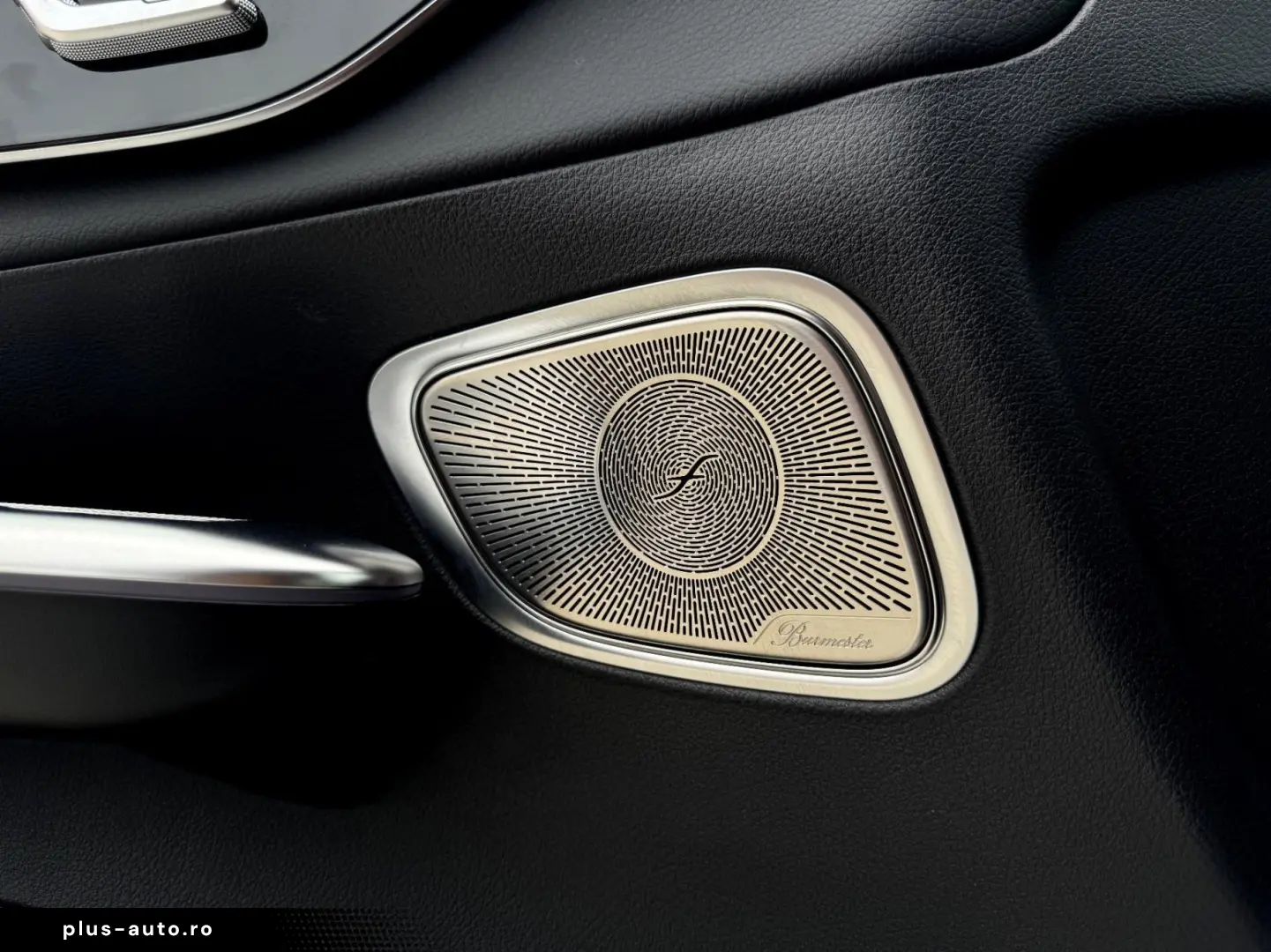 MERCEDES-BENZ GLC 2024 — imagine 35