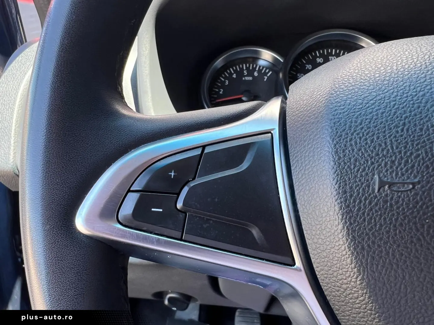 DACIA Logan 2018 — imagine 8