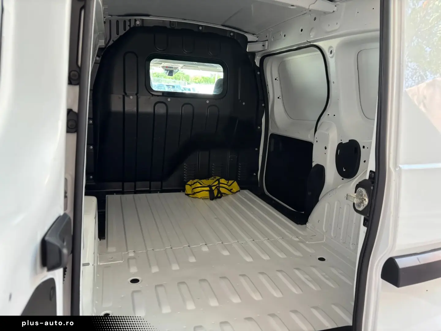 RENAULT Express 2022 — imagine 13