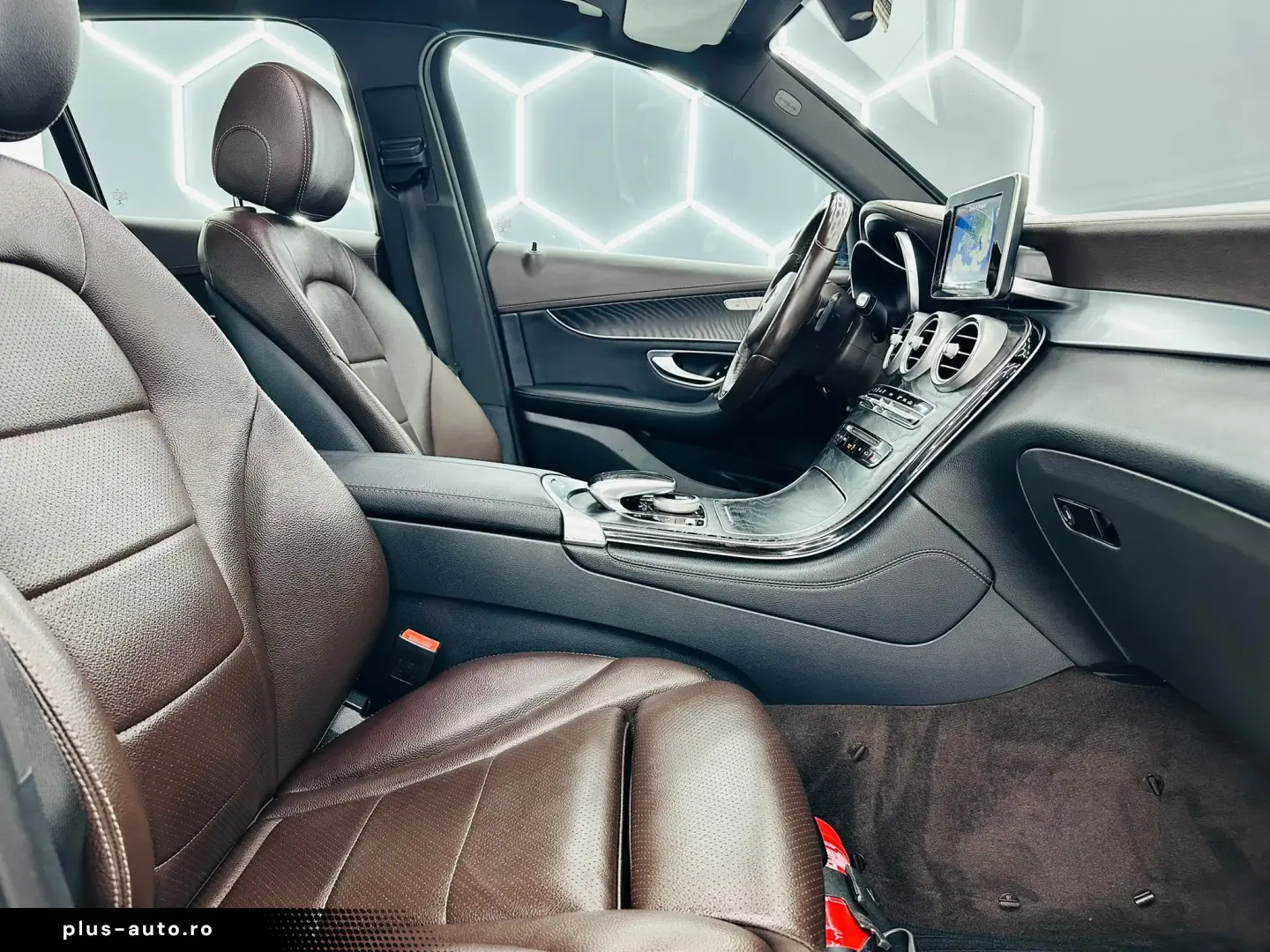 MERCEDESBENZ Glc 220D 2016 2.2D E6 4x4 Garantie 12 Luni Rate