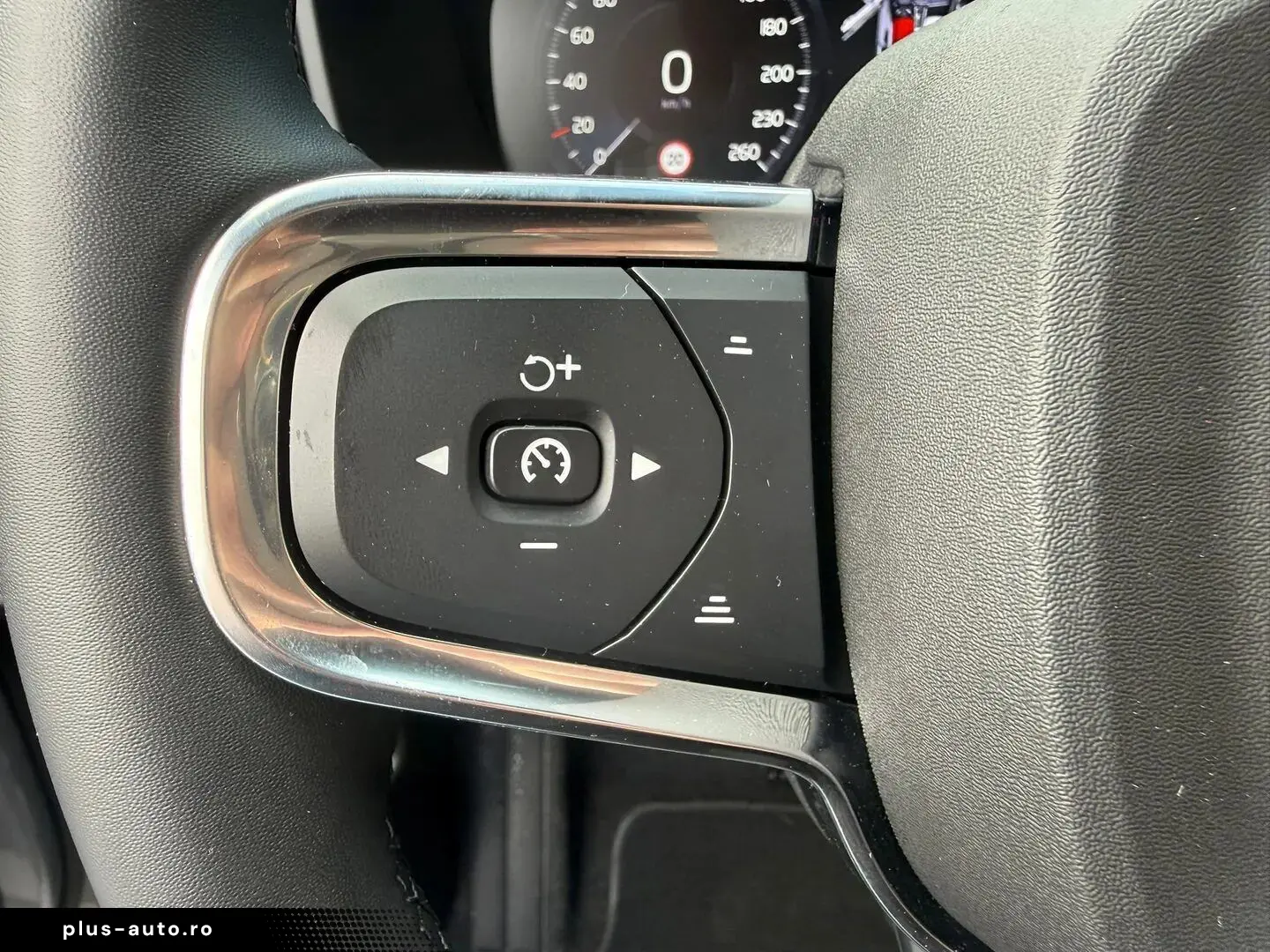 Volvo Xc-40