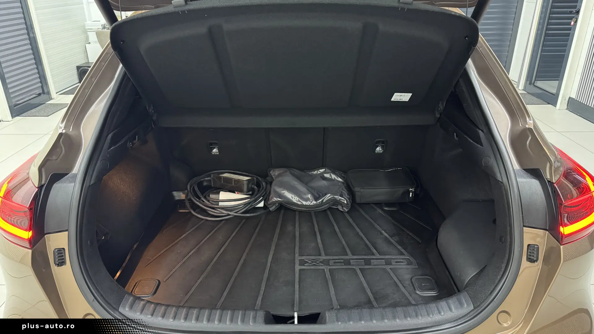 Kia Xceed Plug-in Hybrid 141 CP