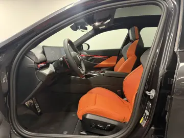 BMW M5 Touring Carbon Keramik Pan