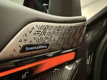 BMW M5 Touring Carbon Keramik Pan