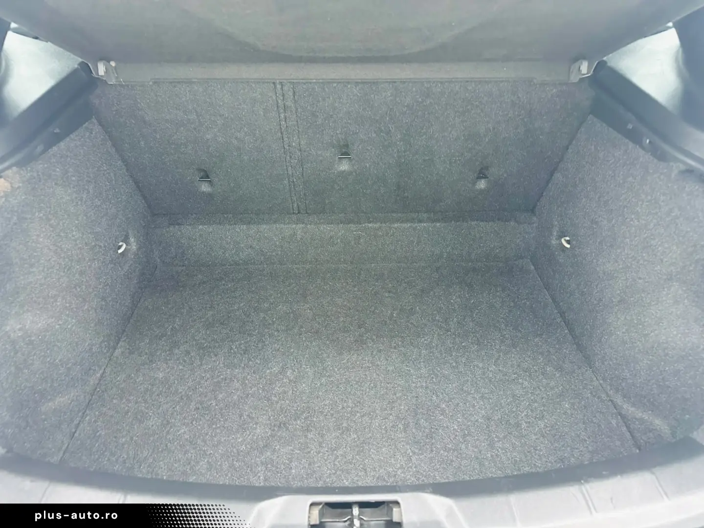VOLVO V40 2013 1.6D E5 Garantie 12 Luni Rate Avans 0 Doar Cu