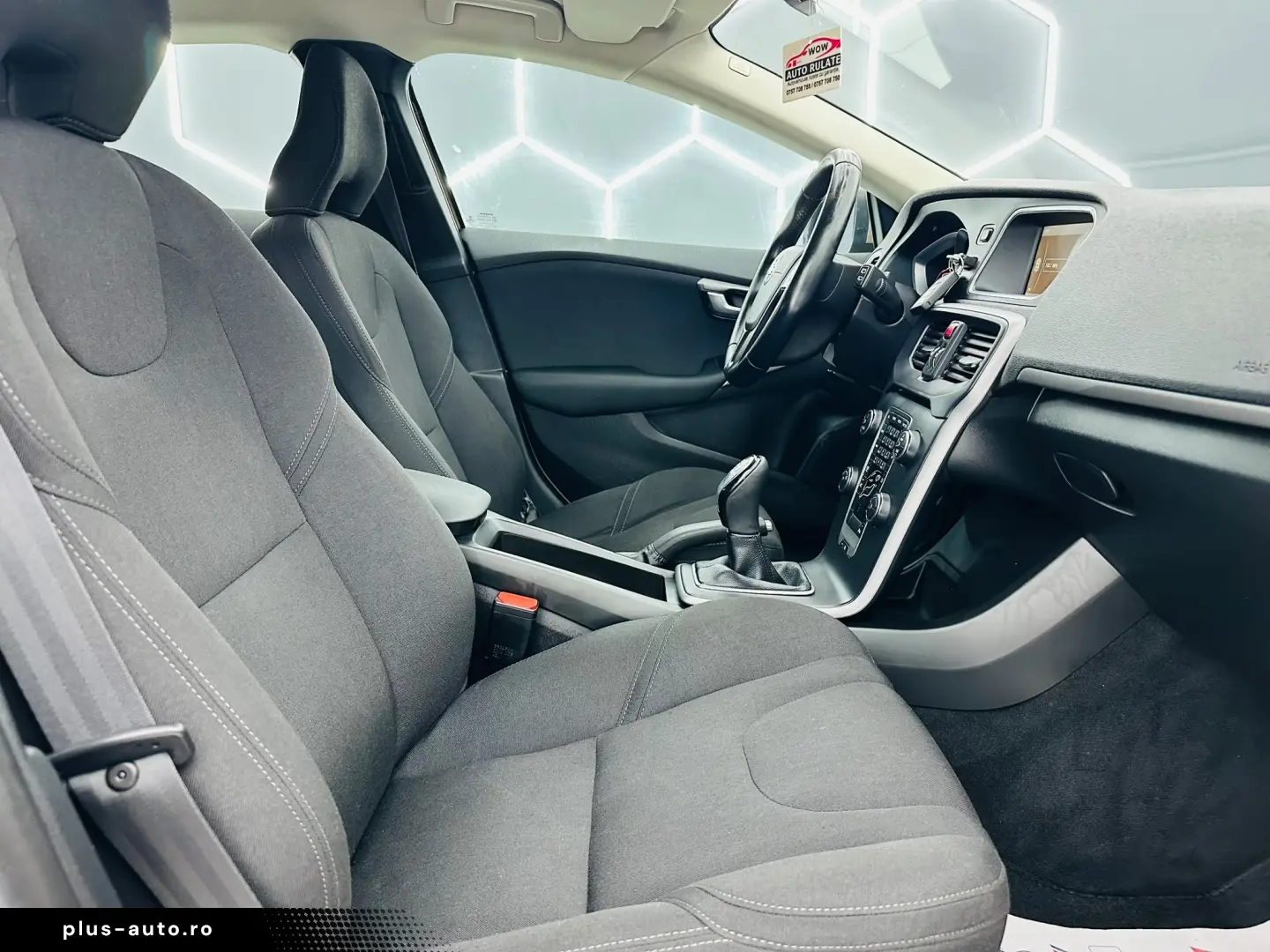 VOLVO V40 2013 1.6D E5 Garantie 12 Luni Rate Avans 0 Doar Cu