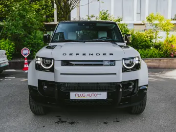 Land Rover Defender 110