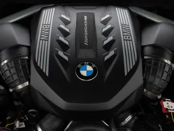 BMW X6 M50i Panorama Laser 360 HUD DAB B&W AHK 22
