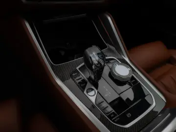BMW X6 M50i Panorama Laser 360 HUD DAB B&W AHK 22