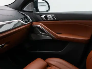 BMW X6 M50i Panorama Laser 360 HUD DAB B&W AHK 22