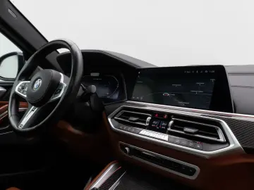 BMW X6 M50i Panorama Laser 360 HUD DAB B&W AHK 22