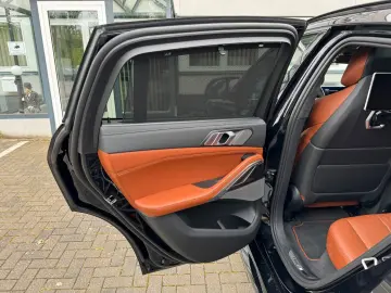 BMW X6 M60i xDrive  M Sitze Integral Pan NP 150.000€