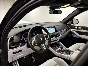 BMW X5 M Competition M Driver´s P. Pano. B&W Laser A