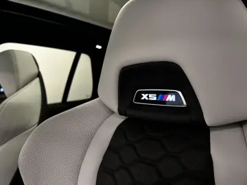 BMW X5 M Competition M Driver´s P. Pano. B&W Laser A
