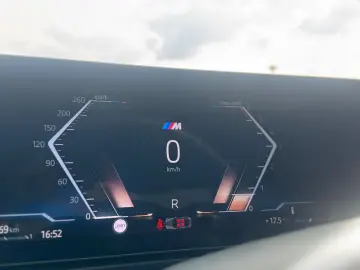 BMW M440d xDrive Coupe   CARBON   LASER   H&K   HUD