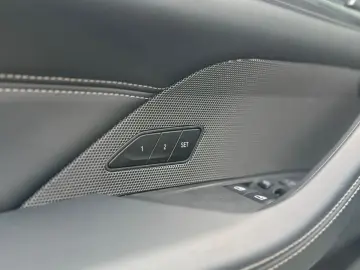 BMW M440d xDrive Coupe   CARBON   LASER   H&K   HUD