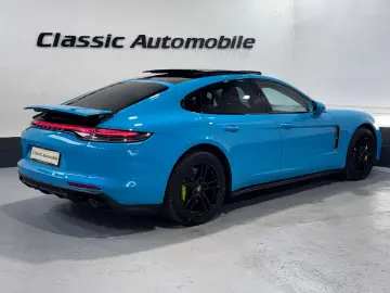 PORSCHE Panamera 4 E-Hybrid Platinum Edition  Miamiblau