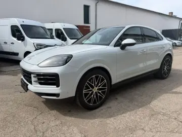 PORSCHE Cayenne Coupe Matrix 21  Panorama SportSitze 360