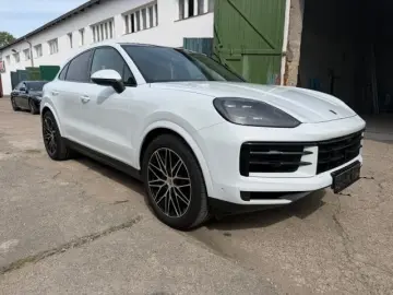 PORSCHE Cayenne Coupe Matrix 21  Panorama SportSitze 360