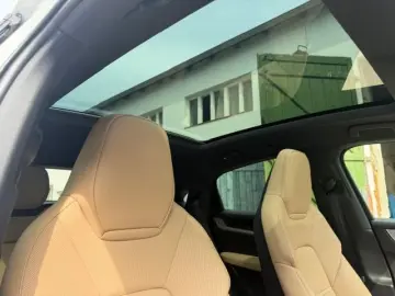 PORSCHE Cayenne Coupe Matrix 21  Panorama SportSitze 360