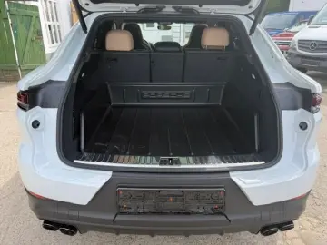 PORSCHE Cayenne Coupe Matrix 21  Panorama SportSitze 360