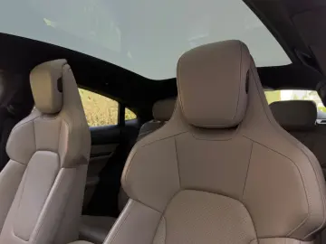 PORSCHE Taycan GTS P-Displ ACC Bi-Color 21  BOSE PANO