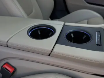 PORSCHE Taycan GTS P-Displ ACC Bi-Color 21  BOSE PANO