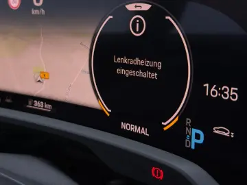 PORSCHE Taycan GTS P-Displ ACC Bi-Color 21  BOSE PANO