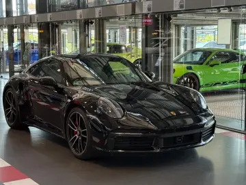PORSCHE 992 Turbo