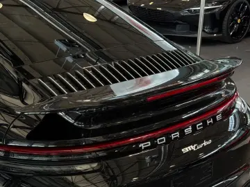 PORSCHE 992 Turbo