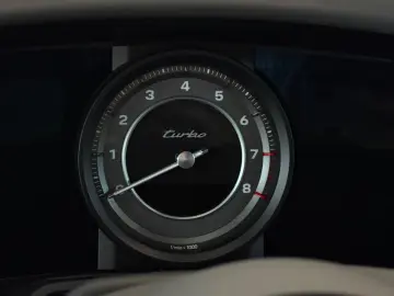 PORSCHE 992 Turbo