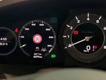 PORSCHE 992 Turbo