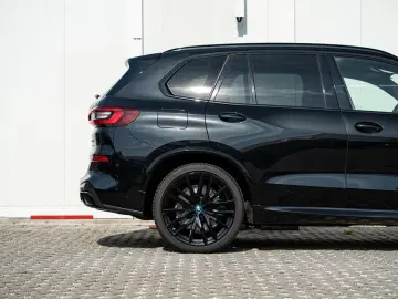 BMW X5 xDrive45e M Sport 22 AHK ACC Laser HuD K360