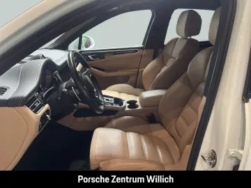 PORSCHE Macan GTS Surround-View Sitzbelüftung Sportabgas