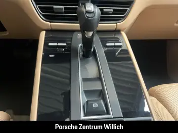 PORSCHE Macan GTS Surround-View Sitzbelüftung Sportabgas