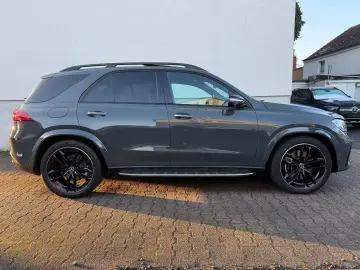 MERCEDES-BENZ GLE 450 d 4Matic AMG Pano Widescreen  360  AHK