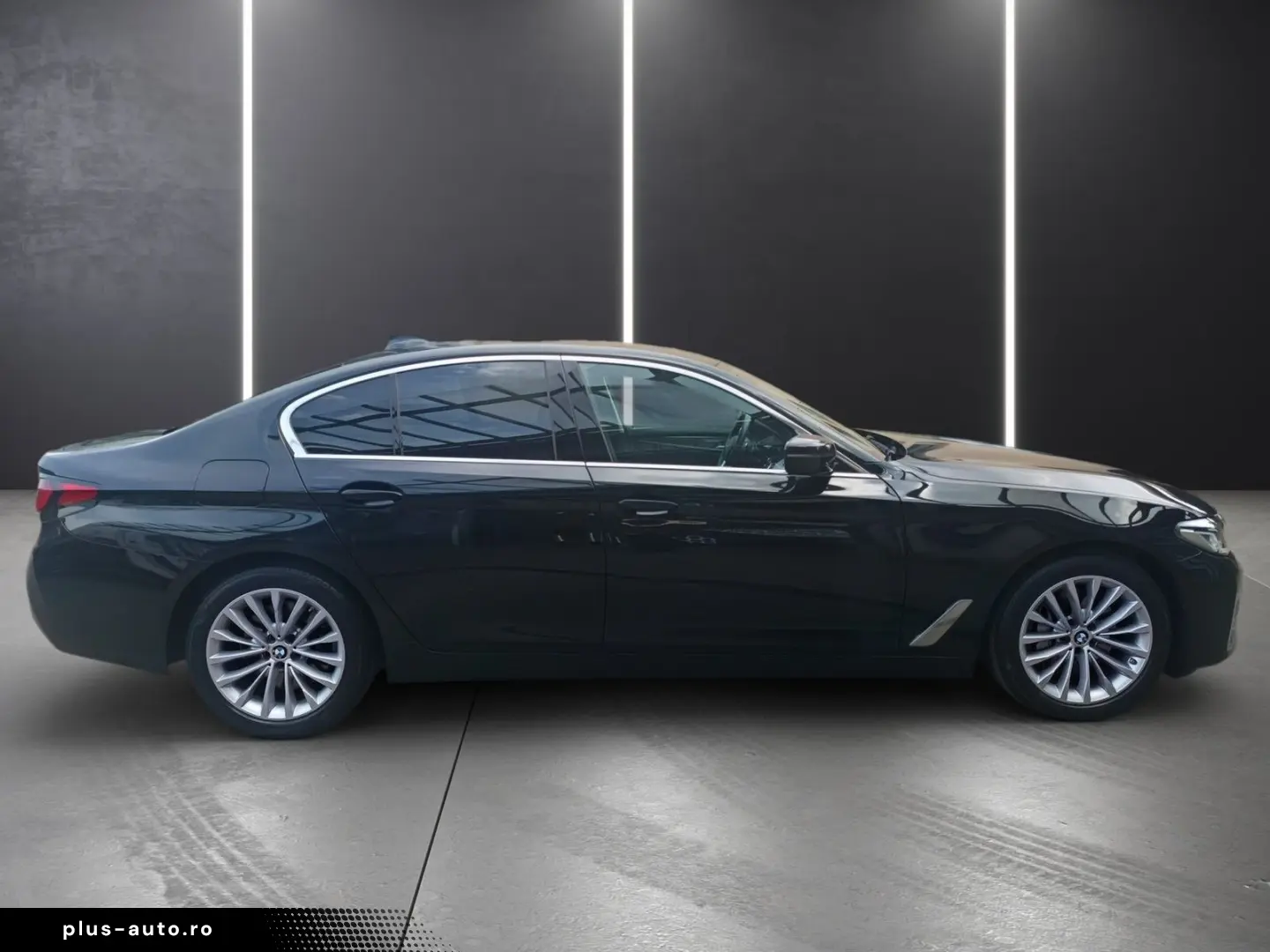BMW 5 Series 2023 — imagine 2
