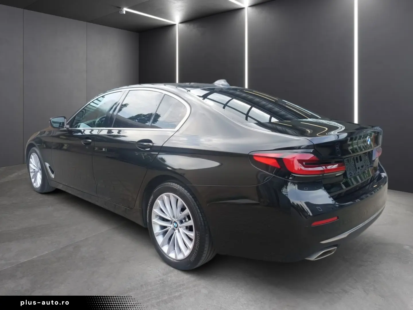 BMW 5 Series 2023 — imagine 4