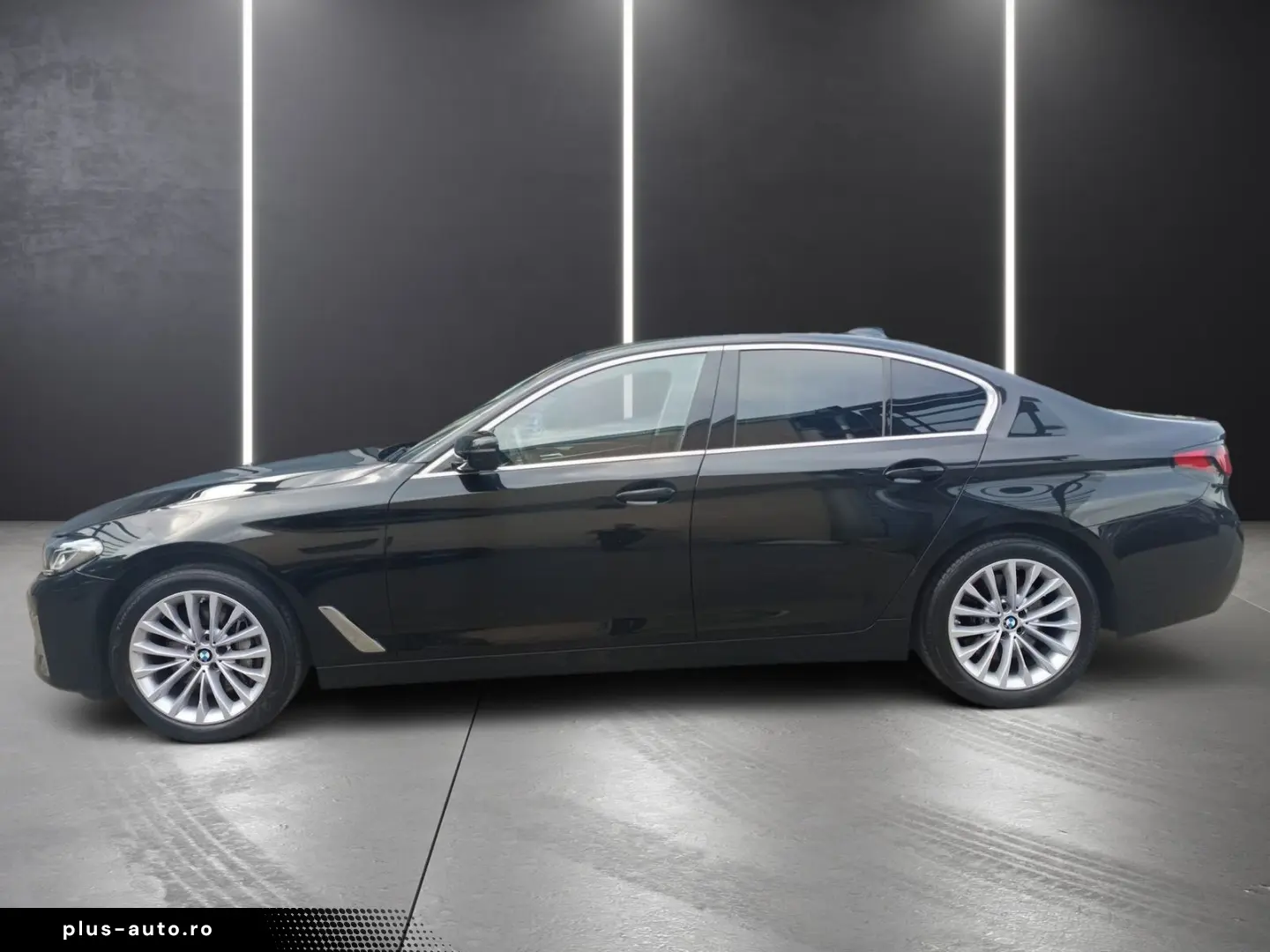 BMW 5 Series 2023 — imagine 5