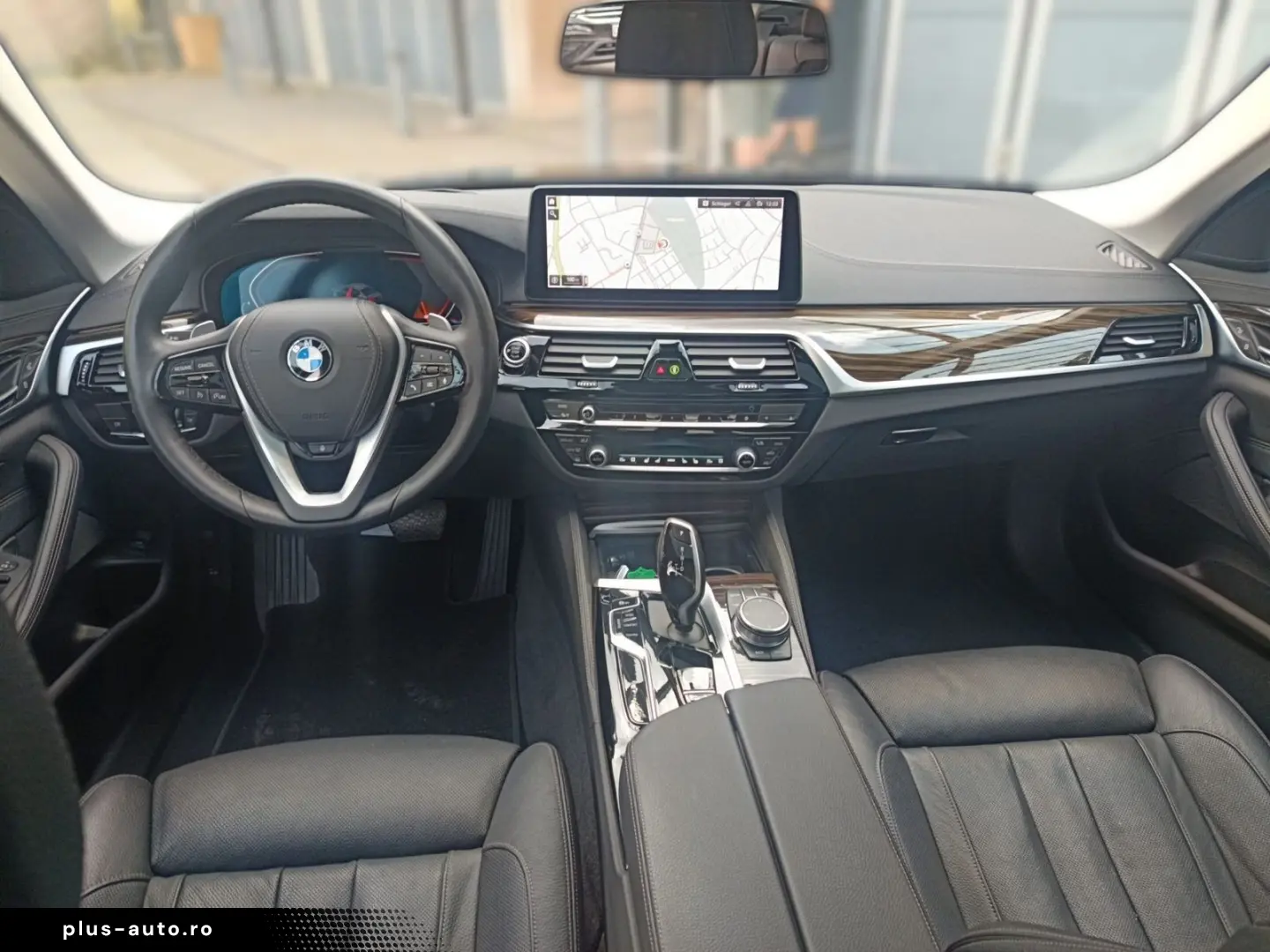 BMW 5 Series 2023 — imagine 12