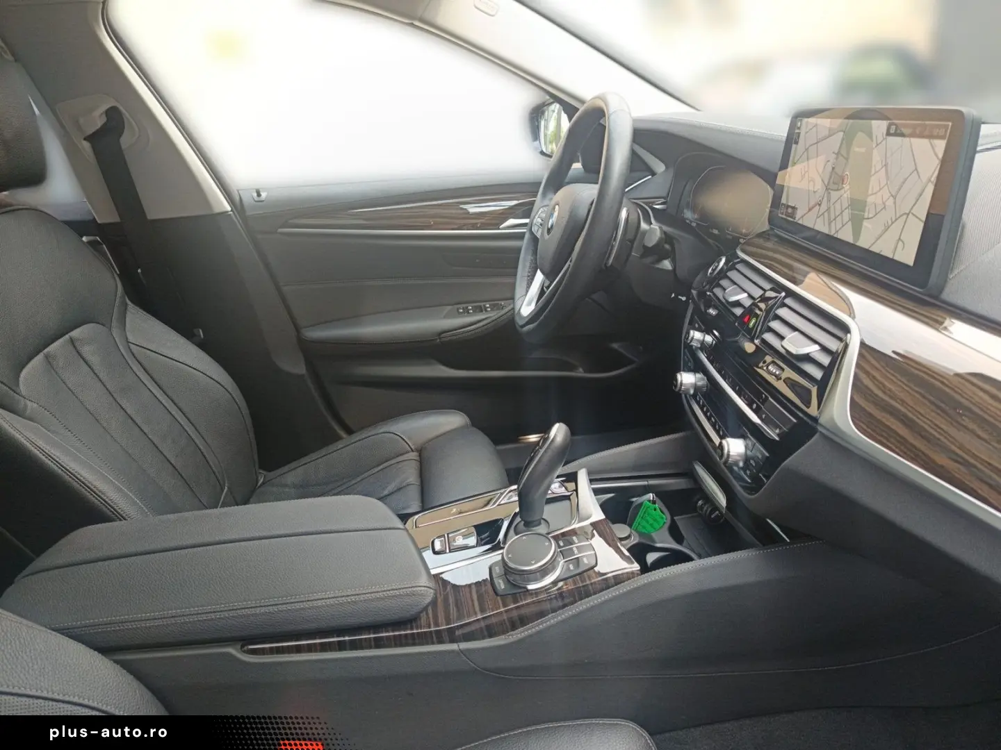 BMW 5 Series 2023 — imagine 15