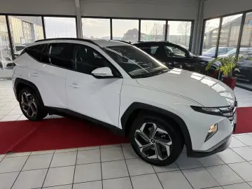 HYUNDAI Tucson 1 6 T-GDI 4WD DCT Kamera Navi AHK I.Hand