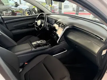 HYUNDAI Tucson 1 6 T-GDI 4WD DCT Kamera Navi AHK I.Hand