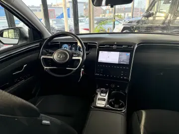 HYUNDAI Tucson 1 6 T-GDI 4WD DCT Kamera Navi AHK I.Hand