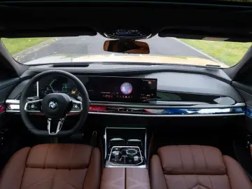 BMW 740d M Sport.MASSAGE.SKY.B&W.SOFTC.INDIVID.5 100