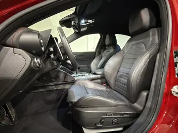 ALFA ROMEO Giulia 2.0 Competizione Q4   MATRIX   19  LM